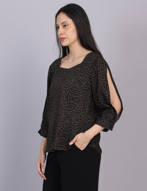 Wearhouse Women's Olive Woven Slim Fit Cotton Top