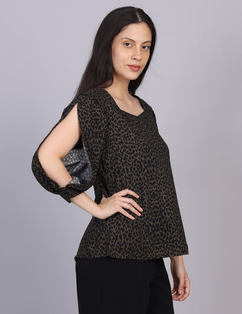 Wearhouse Women's Olive Woven Slim Fit Cotton Top