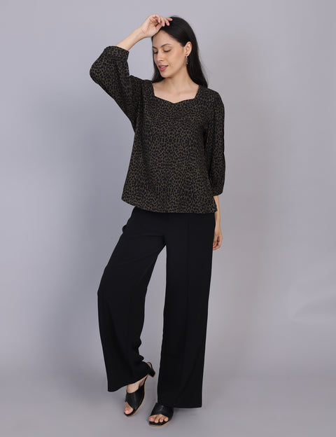 Wearhouse Women's Olive Woven Slim Fit Cotton Top