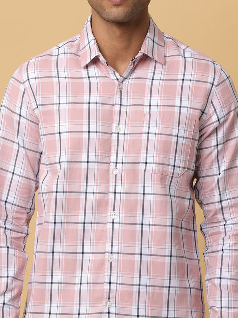 Men's Peach Slim Fit Checkered Casual Shirt