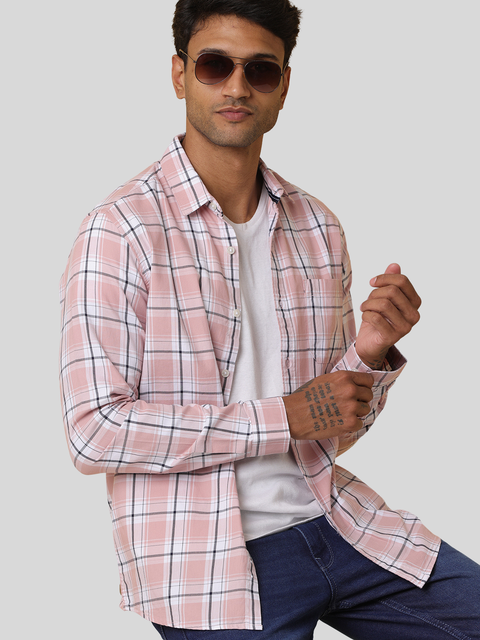 Men's Peach Slim Fit Checkered Casual Shirt