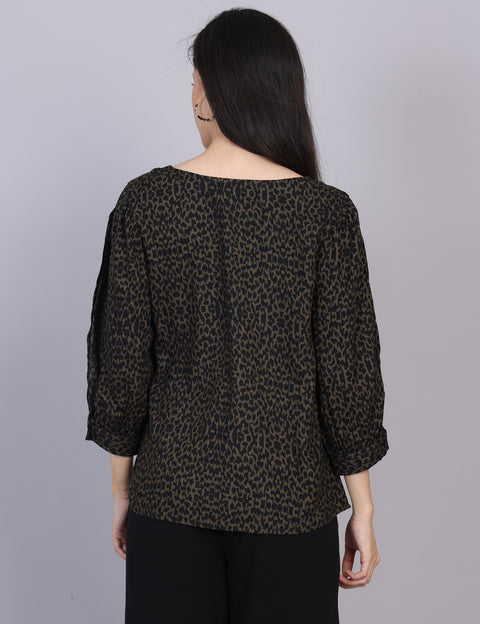 Wearhouse Women's Olive Woven Slim Fit Cotton Top