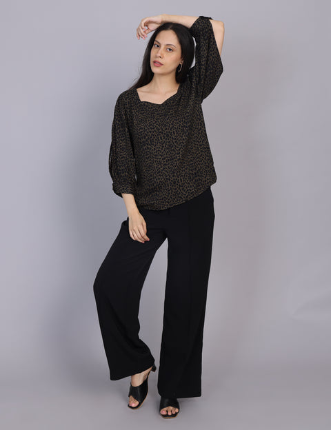 Wearhouse Women's Olive Woven Slim Fit Cotton Top