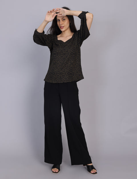 Wearhouse Women's Olive Woven Slim Fit Cotton Top